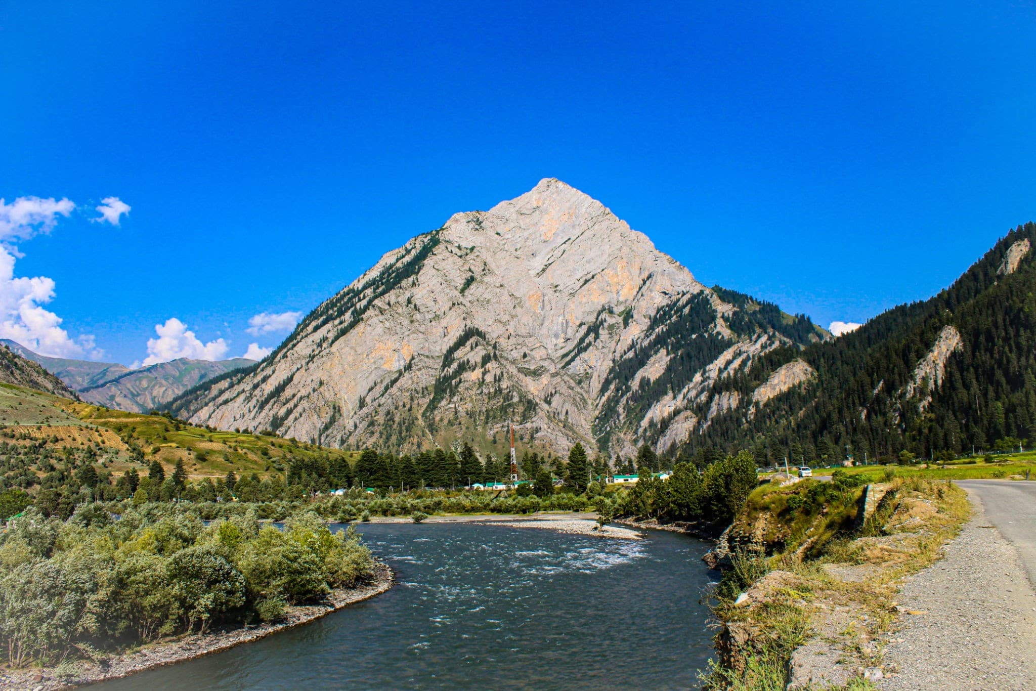 Full & Short Gurez Valley Exclusive 4D/3N (Specially for Locals)